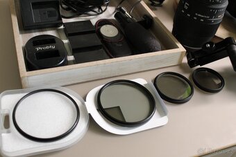 Fotoaparát CANON EOS 77D + příslušenství - 3