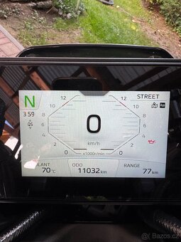 Yamaha MT09 - 3