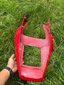 Podsedadlove plasty na Yamaha R1 98-99 - 3