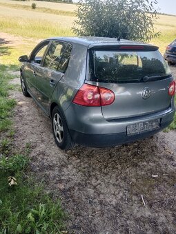 W golf 5 - 3