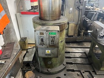 Radialni vrtacka Stanko 2M55 - 3