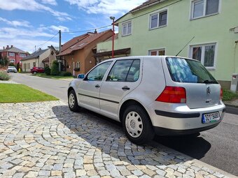 Prodám Volkswagen Golf IV 1.6i - 3