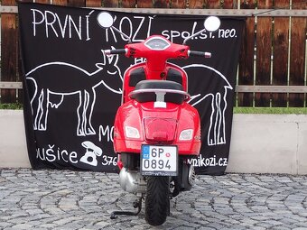 VESPA GTS 300 Super - 3