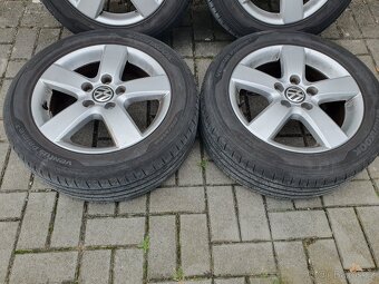 Alu kola VW 5x112 r16 6,5j et50 letní pneu 205/55/16 - 3