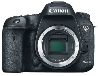 Koupím Canon 7D Mark II. - 3