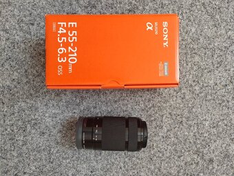 Sony A6000 + příslušenství - 3