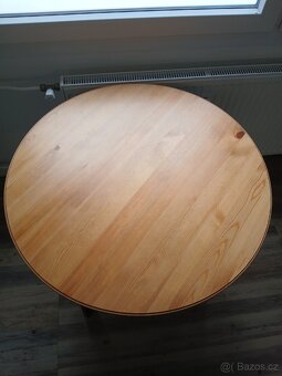 Kulatý stůl Ikea - 3