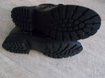 ŠPIKOVÉ NADKOTNÍKOVEBOTY LANDROVER - 3