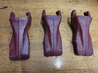 Zuby na lžíci MGU5 - 3