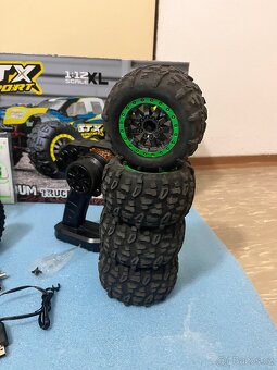 Rc auto stx stadium truck - 3