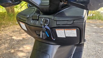 Suzuki Burgman 400 r.v.2009 - 3