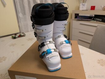 Dívčí (dámské) lyžáky Head Raptor 60 vel. 24,5 (38) - 3