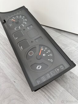 Budíky Renault R5 - 3