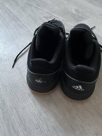 Prodám dětské boty Adidas do haly vel.37,5 - 3