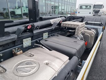NOVÉ IVECO 120E22 NOSIČ KONTEJNERU - 3