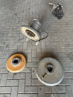 Bruska leštička na parkety - 3