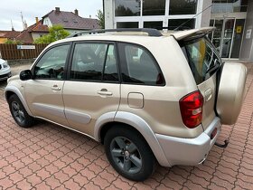 Toyota RAV4 2.5 D4-D 4X4, ČR, automatická klimatizace, tažné - 3