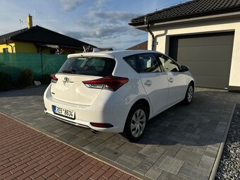 Toyota Auris - 3