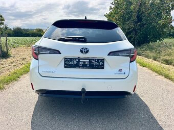 ► TOYOTA COROLLA 1.8 HYBRID GR SPORT E-CVT LED-KAMERA-TAŽNÉ - 3