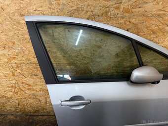 NASTROJENÉ PRAVÉ PŘEDNÍ DVEŘE PEUGEOT 307 - 3