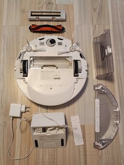 Mi Robot Vacuum-Mop Essential - 3