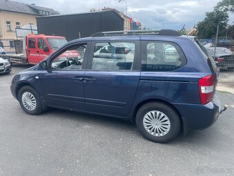 KIA CARNIVAL 2.9 CRDI 136 KW 7 Míst koupeno ČR 2010 - 3
