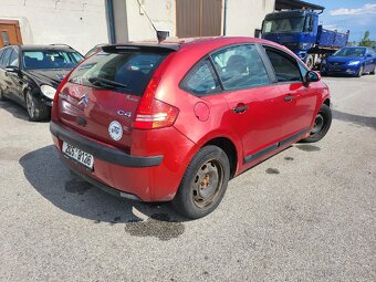 Citroën C4,1.4i,65kw, rok 2005,najeto 220tis km. - 3