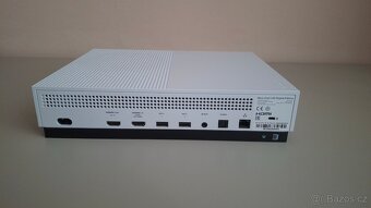 Xbox One S - 3