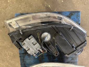 Xenony Volkswagen Passat B5.5 orig. Hella - 3