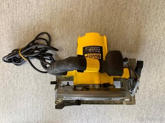 Okružní pila Stanley FatMax FME301 - 3