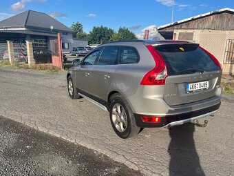 Volvo XC60 2,4D awd - 3