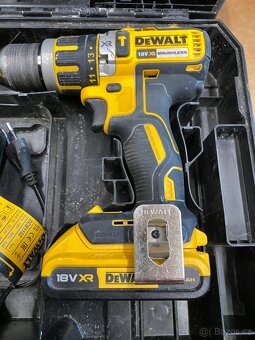 Aku vrtačka DeWalt DCD795D2 2 x akumulátor - 3