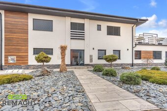 Pronájem, byt 2+kk, 54 m2 + 70 m2 terasa, Staré Město - 3