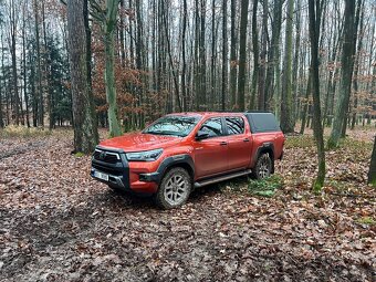 Toyota Hilux Invicible 2,8 - 3