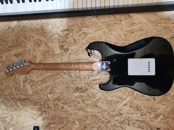 Elektrická kytara - Stratocaster - 3