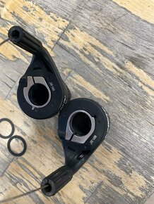 GripShift řazení 3x8 - 3