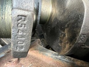 Prodám klikovou hřídel Mercedes Actros MP3 - 3
