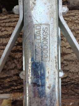 Podpěrná vyrouvnávací noha - 3