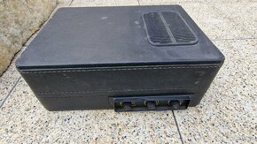 Starý kufříkový gramofon - 3