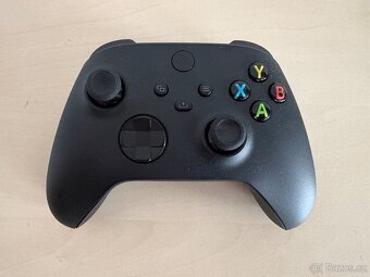 Microsoft bezdrátový ovladač pro Xbox Series - černá - 3