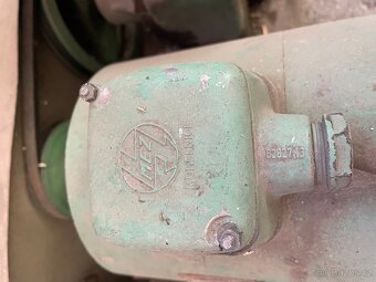 Pístový kompresor 220V - 3