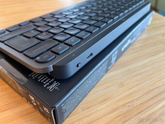 Bezdrátová klávesnice Logitech - 3