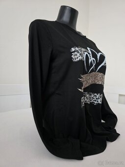 Dámské černé tričko s potiskem - M - M/L - 3