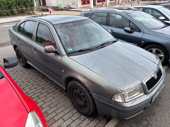 Škoda Octavia 1.6 MPI 2001 - 3