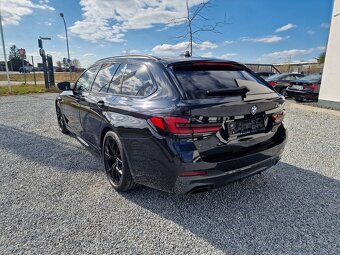 Prodám — SLEVA — BMW 530i,M Sport , 2021, HUP, PANO, LASER - 3