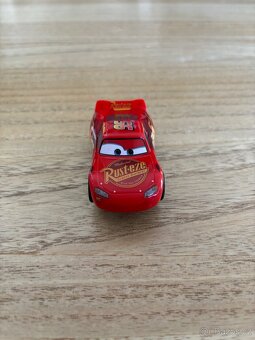 carrera go mcqueen auto - 3