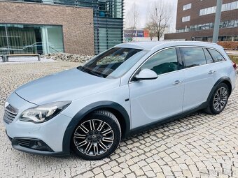 Opel Insignia COUNTRY T. 2.0CDTI 4x4 AUT VÝHŘEV KAMERA TAŽNÉ - 3