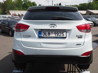 2010 Hyundai ix35 2.0 CRDi, 135 kW, A/T, 4x4 - 3