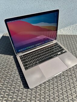 Macbook Pro 2020 Touchbar 13"- i5 | 16GB Ram | 512GB SSD - 3