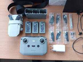 Téměř Nový dron DJI Mini 2 Fly Combo-plná verze-3 baterie - 3